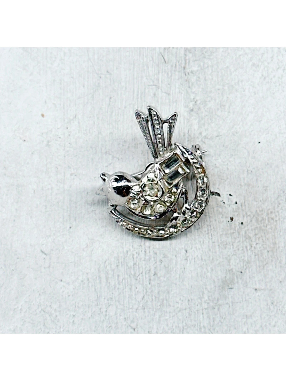 3100mc. Silvertone Brooch Vintage Bird